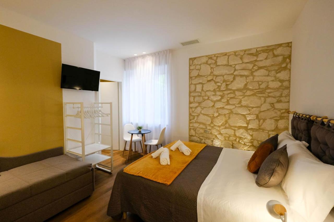Verona Sweet Rooms - Affitti Brevi Italia Exteriör bild